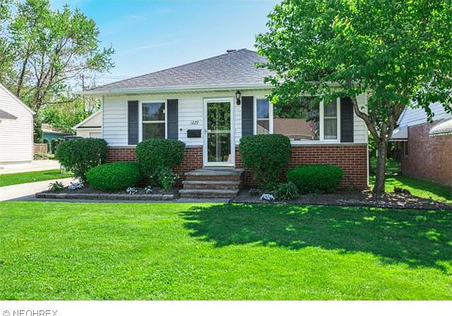 1st image of 1629 Longwood Dr