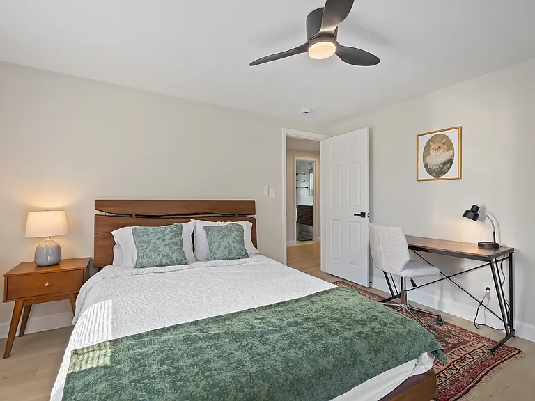 4225 E West Hwy — Photo 21