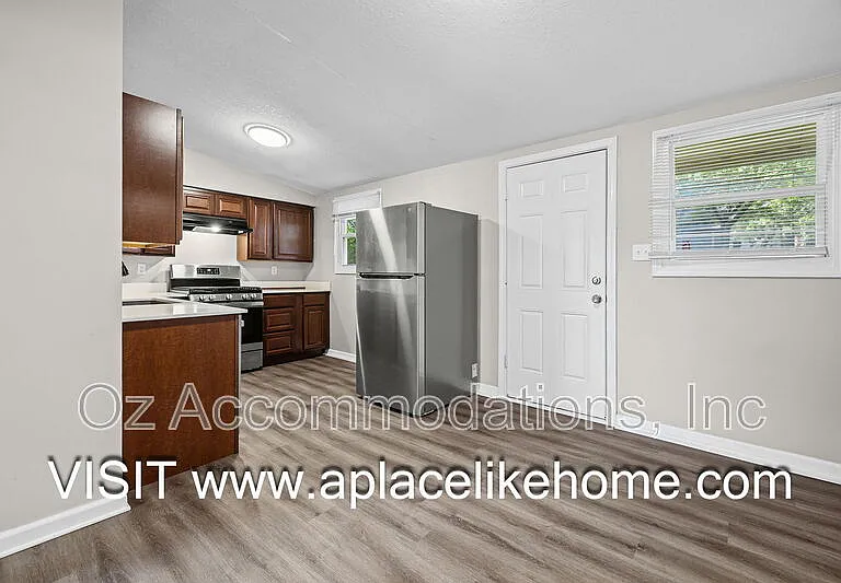 8506 E 91st Ter — Photo 9