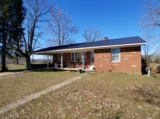 7535 Div Natchez Trace Rd, Camden, TN 38320