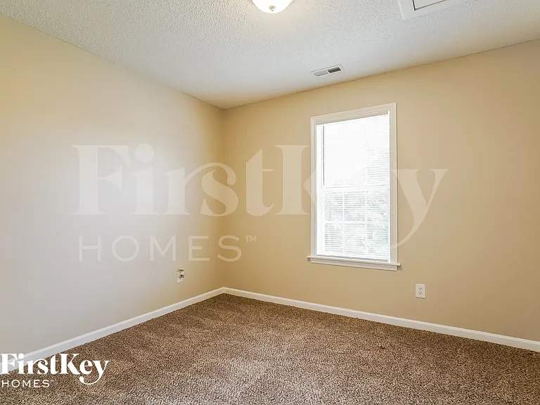 408 Indian Hill Rd — Photo 11
