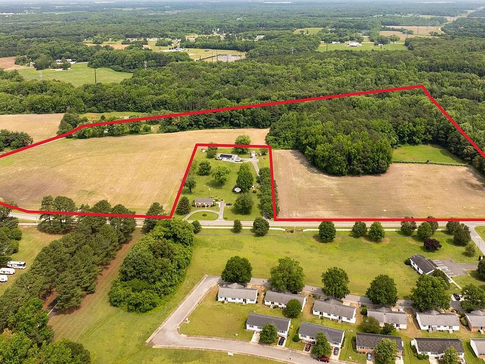 1st image of 1017 Camp Rd