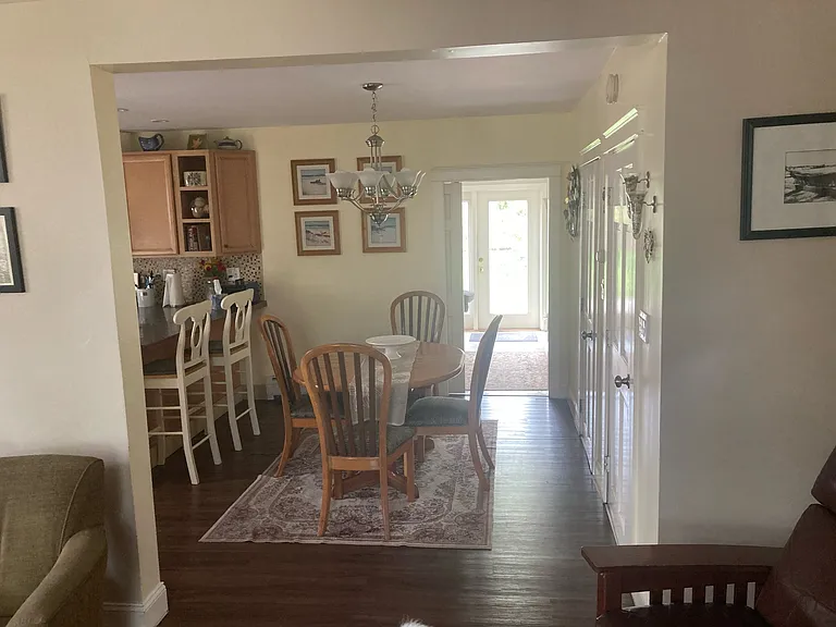 265 Preble St — Photo 2