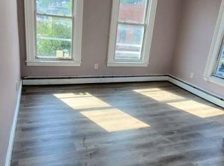 146 New Britain Ave APT 1, Hartford, CT 06106