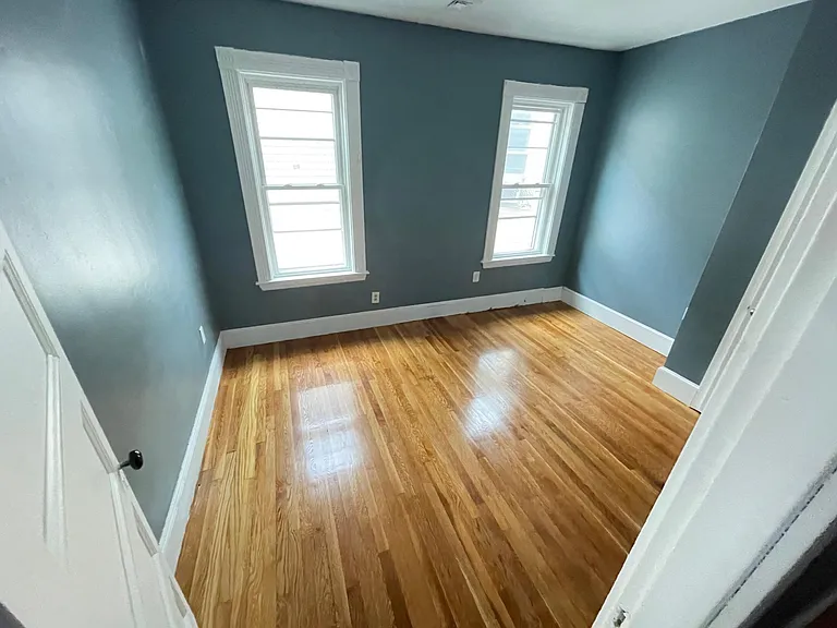 17 Gaylord St #3 — Photo 5