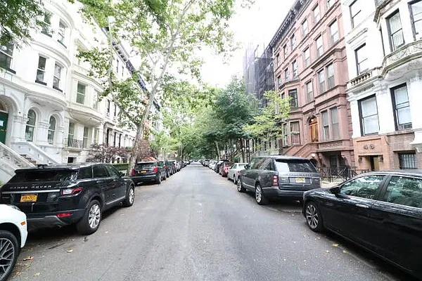 Rented by Oxford Property Group | media 8