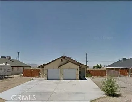 7741 Walpole Ave photo 1