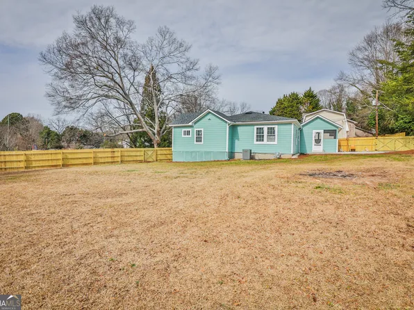 159 Park St, Toccoa, GA 30577