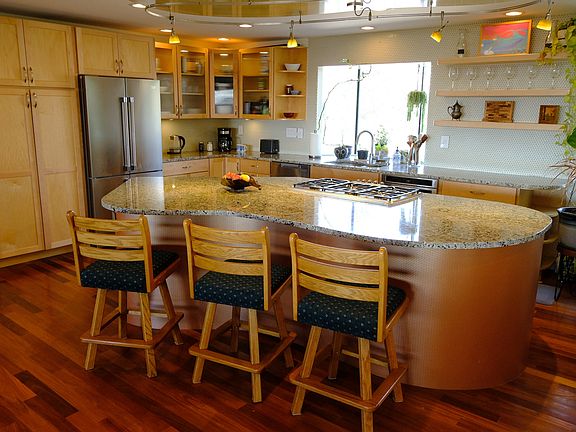 Kitchen island