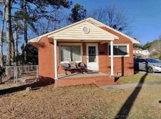 1525 Slater Ave, Fayetteville, NC 28301