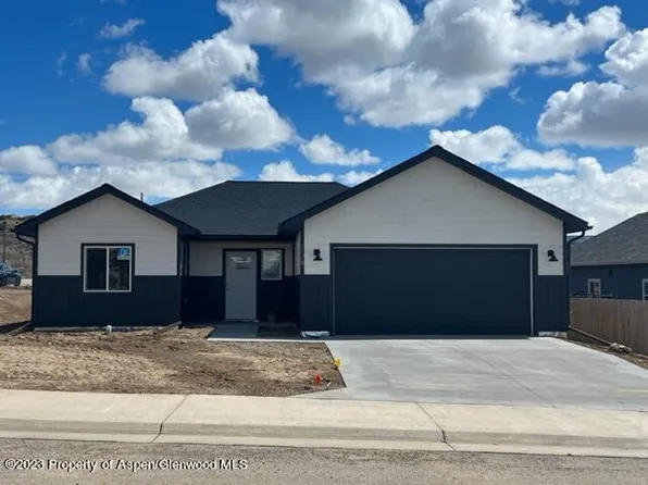 2128 Sorrel Ln, Silt, CO 81652