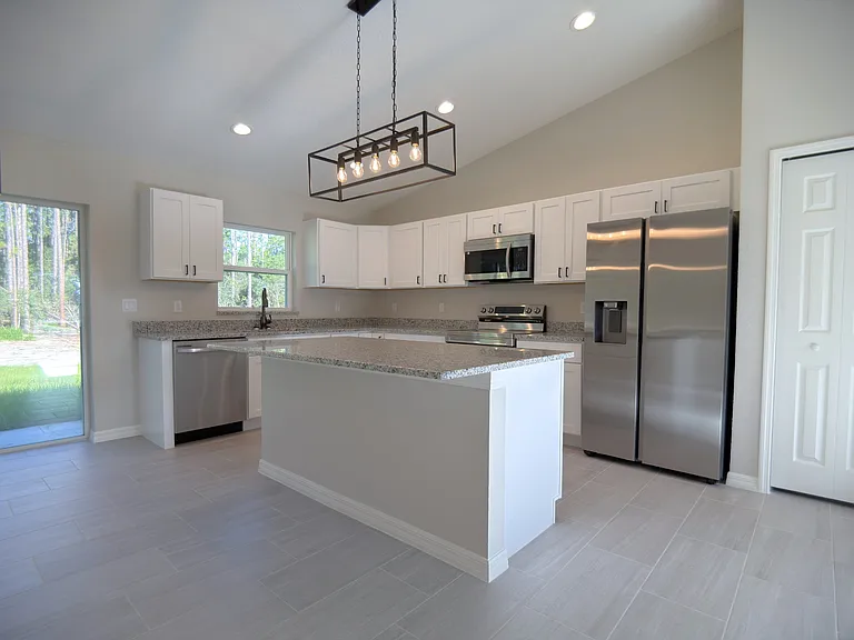 6022 SW 206th Ave — Photo 17