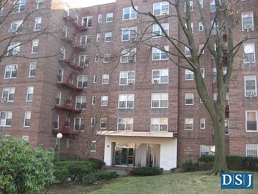 Rented by D S J Realty LLC | media 27