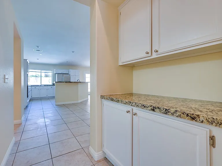968 E Robindale Rd — Photo 42