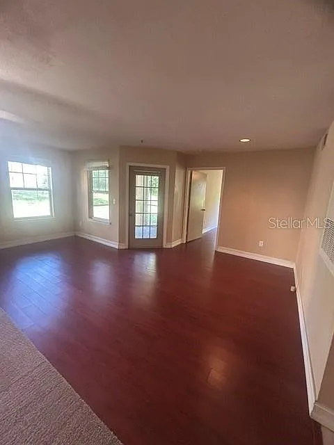 2 bed, 2.0 bath, 1274 sqft, $2,000 — Photo 4