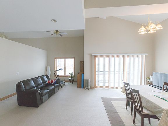 Dining/Living Room