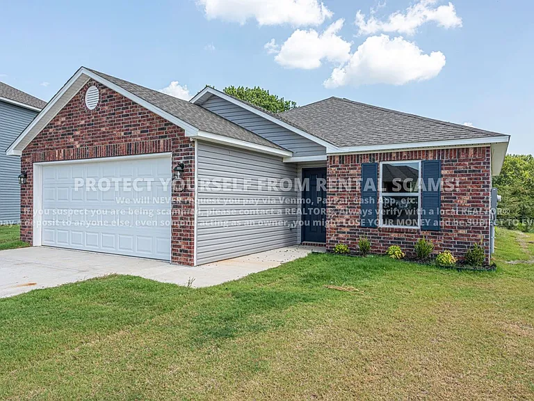 1151 E Sparrow Cir — Photo 14