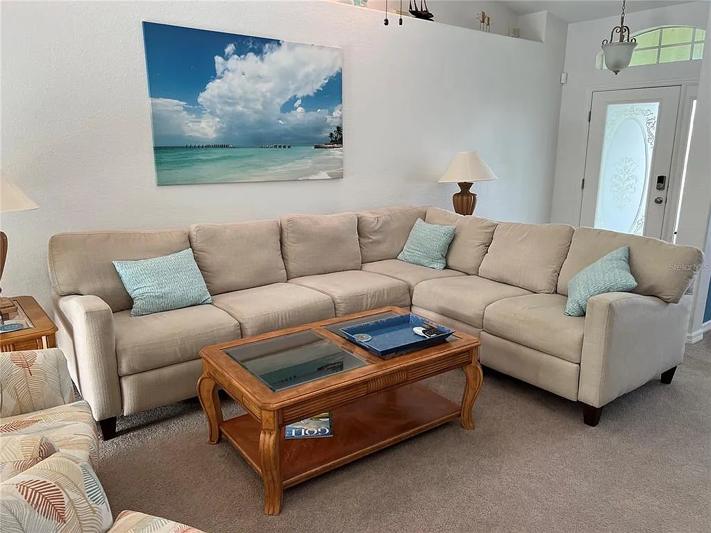 3 bed, 2.5 bath, 1815 sqft, $4,500 — Photo 4