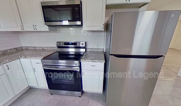 2320 Brockbank Dr — Photo 7