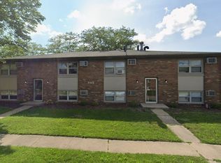 705 Fairmont Dr #1, Bloomington, IL 61704