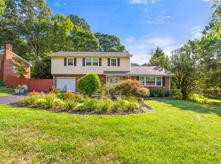 3204 Pine Needles Rd, High Point, NC 27265