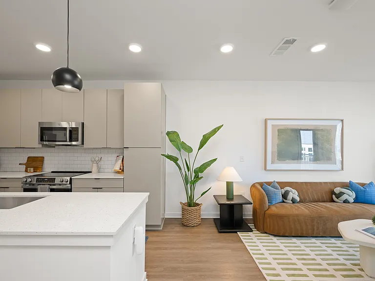 Sorella Apartments — Photo 31