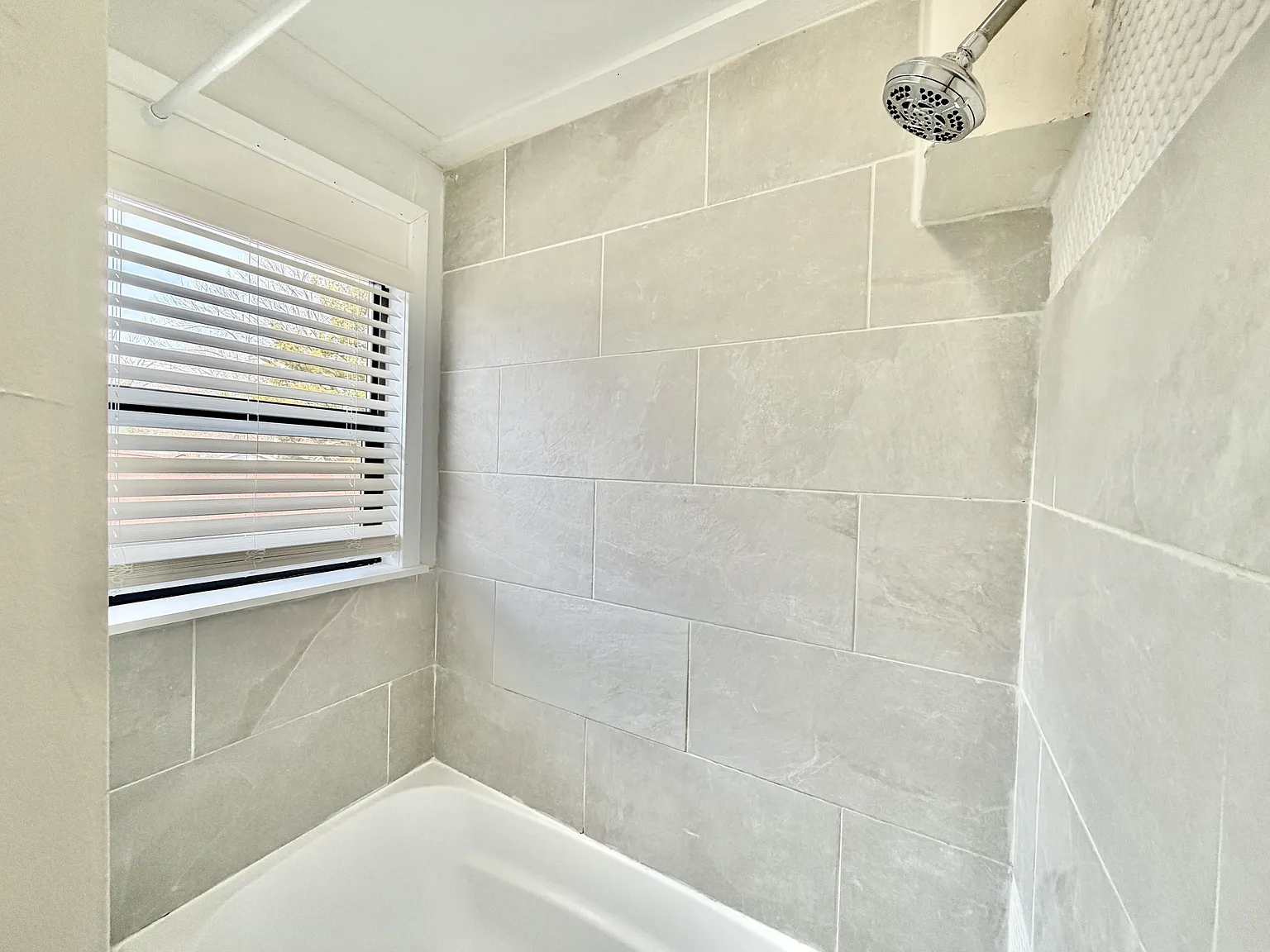 425 South Jackson Street - 2 — Photo 2