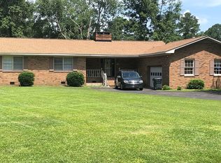 507 Plantation Dr, New Bern, NC 28562