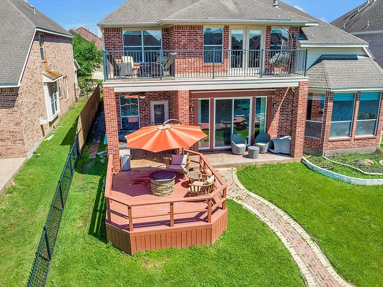 18011 Darling Point Ct — Photo 9