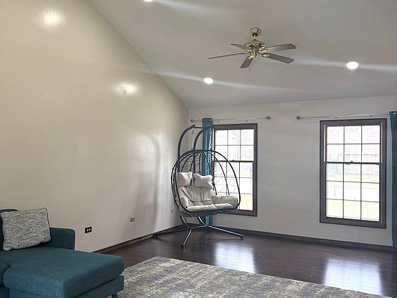 3rd image of 39 Dennison Dr
