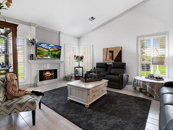 3rd image of 11115 E Sunnydale Ct