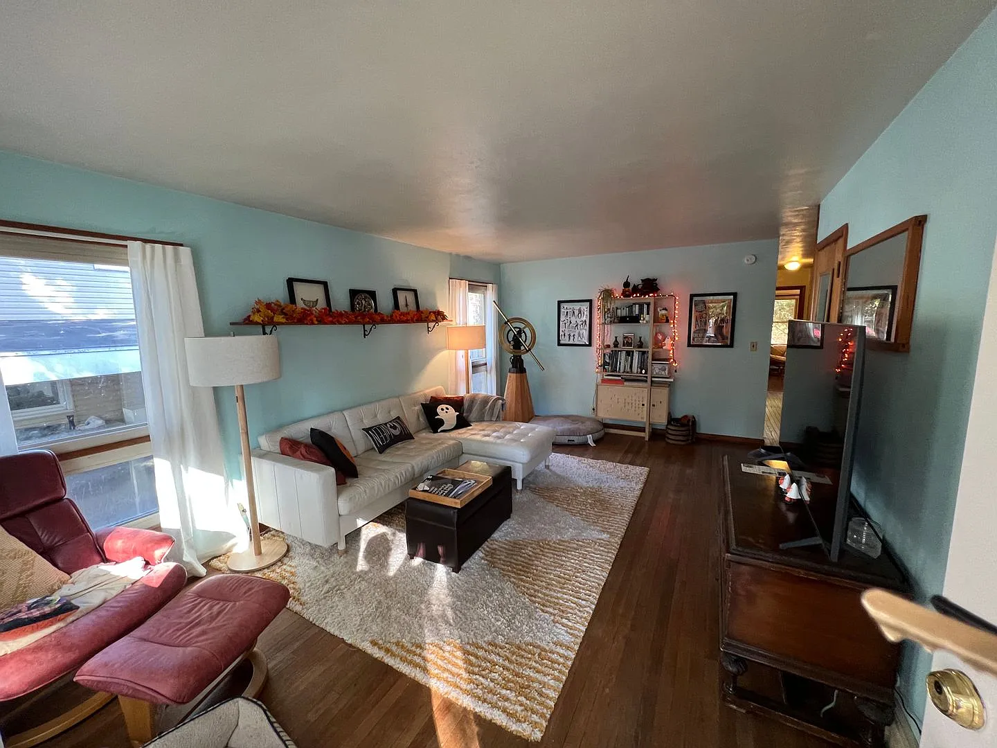 3 Bdrm House Near Bryan Park Avail July 2027. Monthly Rent $1,550 — Photo 3