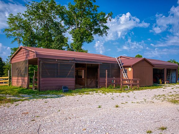 2nd image of 1240 Louvaine Rd