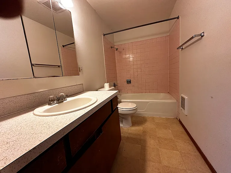10560 Stone Ave N #2 — Photo 5