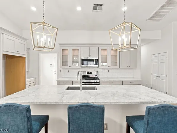 9174 Weeping Hollow Ave, Las Vegas, NV 89178