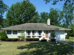29685 Westbrook Pkwy, Southfield, MI 48076