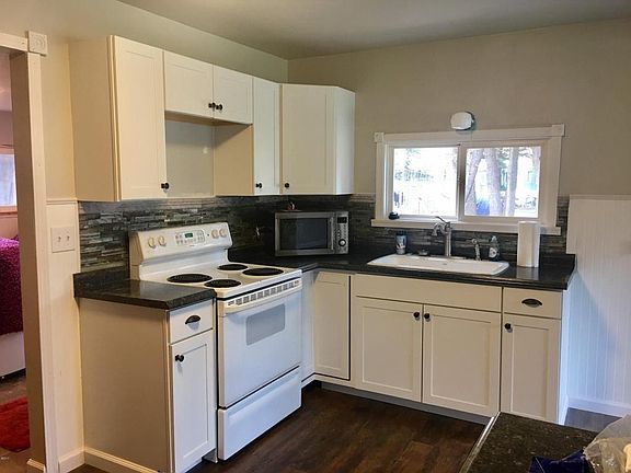2nd image of 1100 4th Avenue West N
