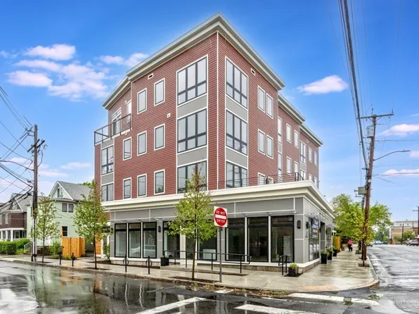 80 Broadway #Penthouse, Arlington, MA 02474