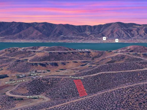 Prevost Avenue, Lake Elsinore, CA 92530