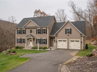 7 Shire Way, Burlington, CT 06013