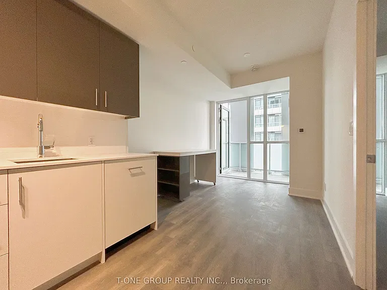188 Fairview Mall Dr #1716 — Photo 3