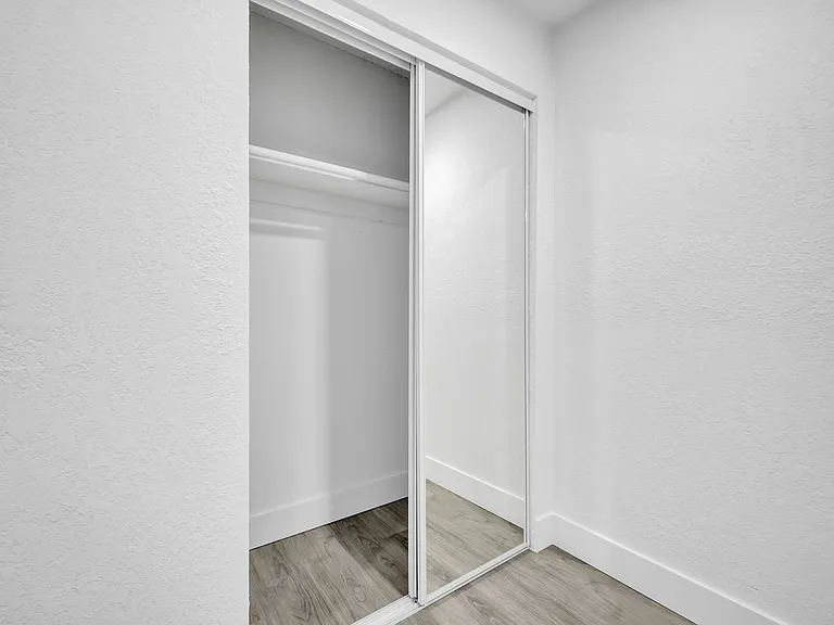 1015 NE 17th Ave — Photo 40