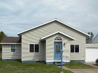 1910 Deer Lake Ave, Ishpeming, MI 49849
