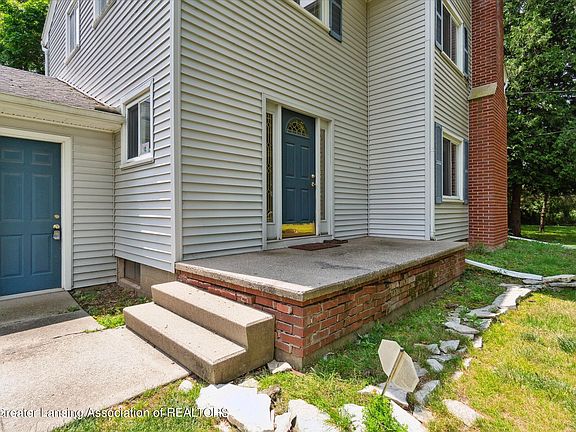 3rd image of 5749 Delta River Dr