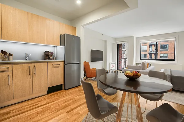 Rented by Stonehenge NYC LLC | media 2