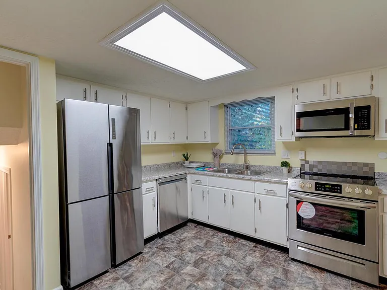 3321 Eastwind Ct — Photo 17
