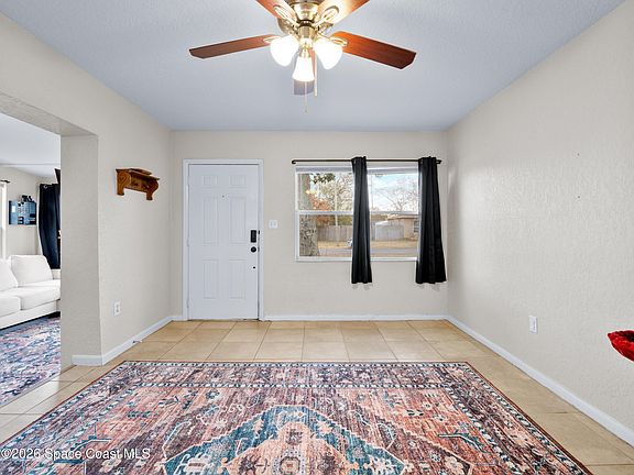 5th image of 404 N Kentucky Ave