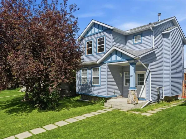 89 W Everstone Way SW, Calgary, AB T2Y 4J6