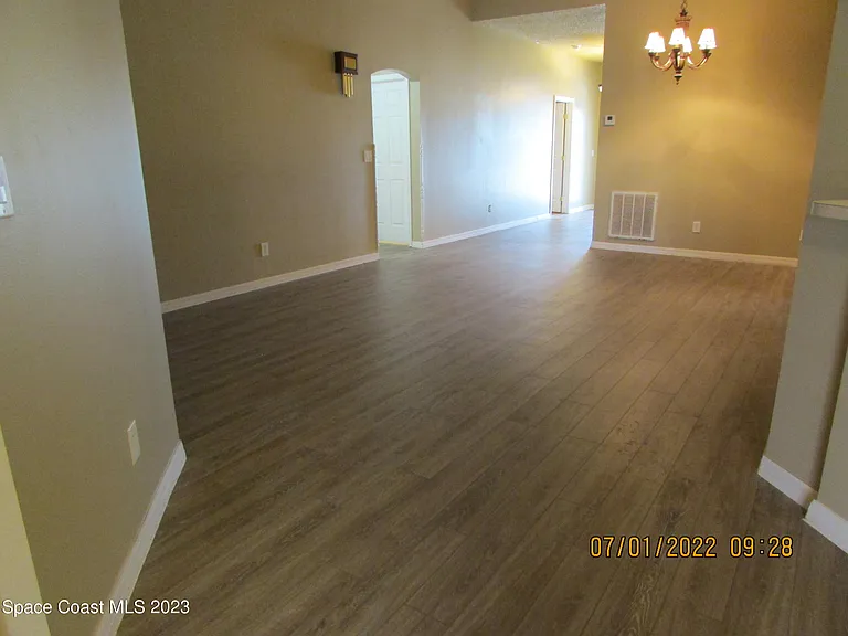 700 Benton Dr — Photo 20