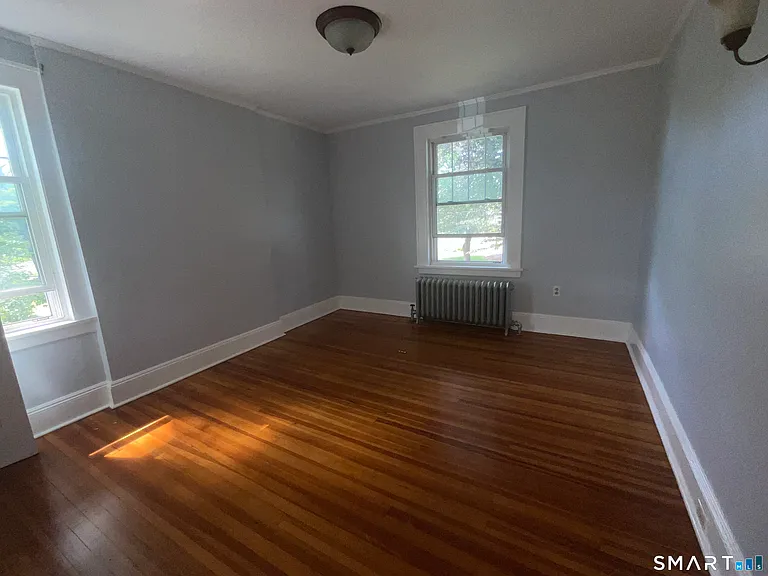 1127 W Broad St — Photo 24